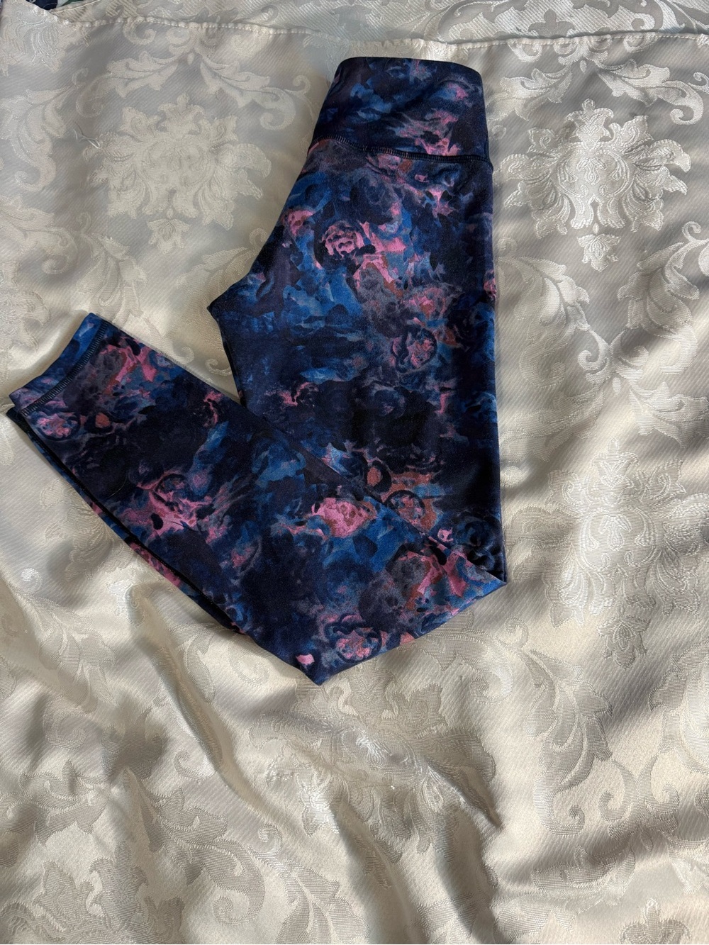 Lululemon Wonder Under High-Rise Floral Leggings Size 4 Full Length 27.5” Inseam - Picture 4 of 12